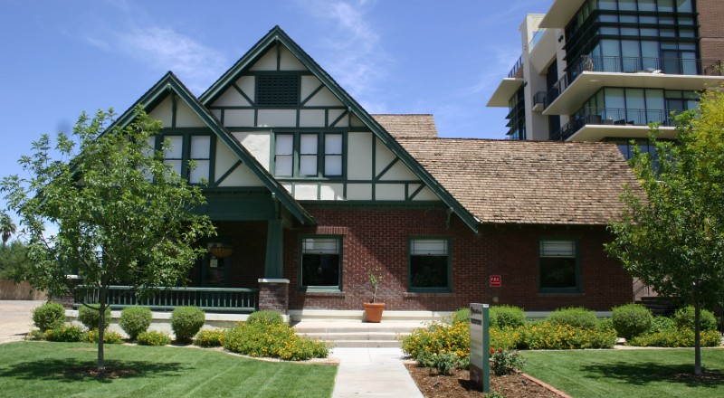 1206 Winship South